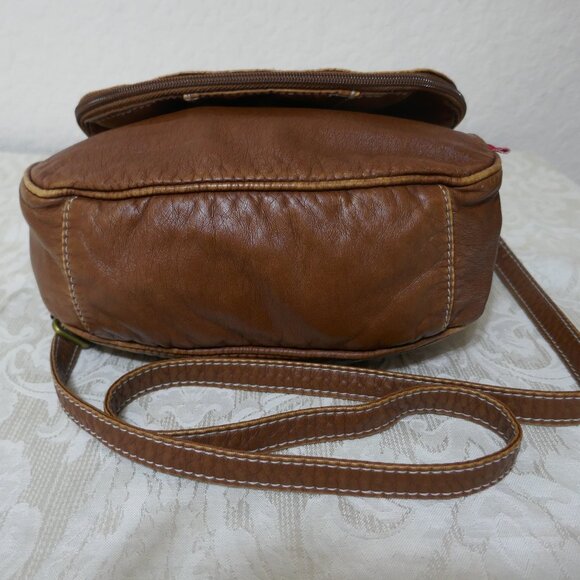 Union Bay Brown Soft Faux Leather Crossbody Shoulderbag 10" x 8" in - Picture 13 of 14